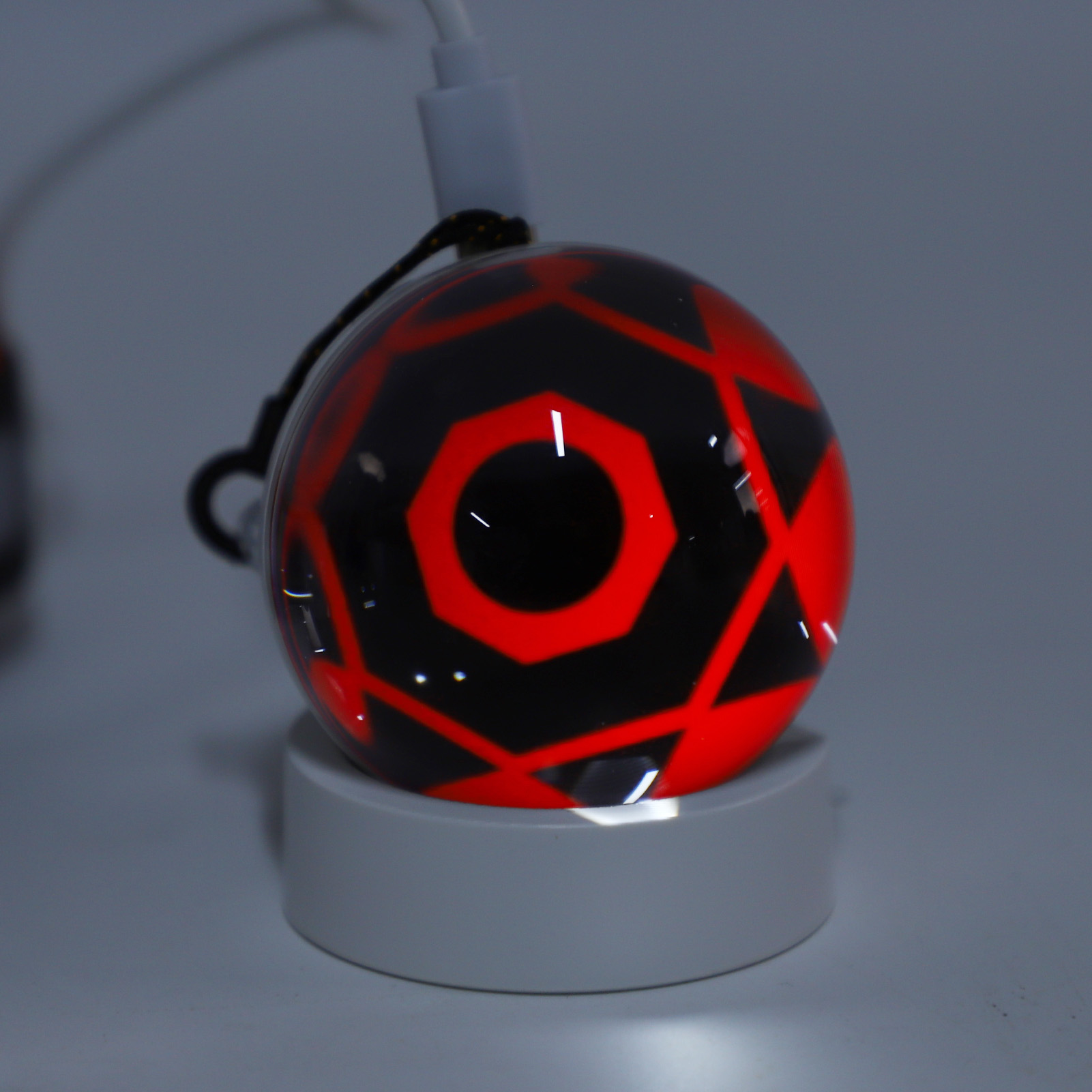 メモリーボール・スフィア・オーブ 5.4インチスピーカー内蔵 - Bluetooth Speaker のレビューと価格